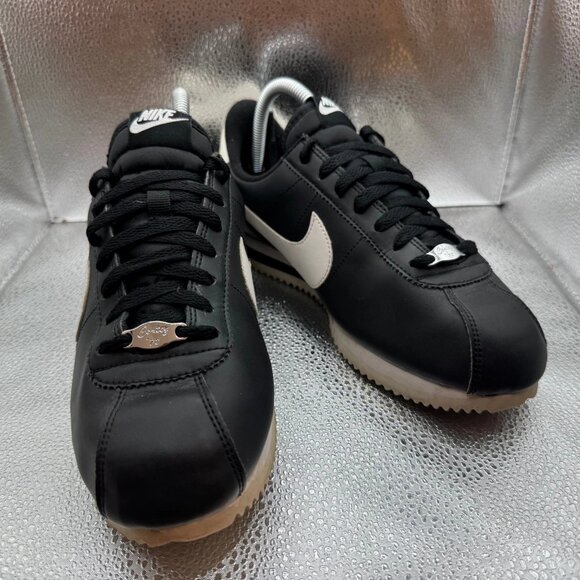 Size 8 - Nike Cortez Basic‎ Leather Black White Low Running Sneakers 819719-012 - Picture 3 of 9